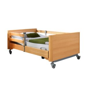 Schwerlastbett Gigant 120 KSG inkl. Arminius Nachttisch, Pflegezimmer für Bewohner bis zu 280kg, Arbeitslast bis zu 350kg, 120cm breite Liegefläche, geteilte Seitengitter