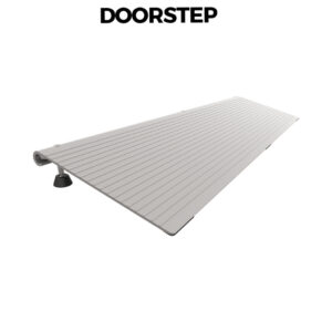 Doorstep Rampe, 76cm breit, verstellbar, robustes und hochfestes Aluminium bis 350kg belastbar, verstellbare Schwellenrampe für Stufenhöhe 3-7cm