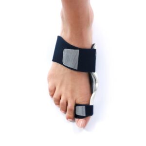 AIRCAST HalguNight | Hallux-Valgus-Nachtschiene mit Memory-Foam & Korrekturzug